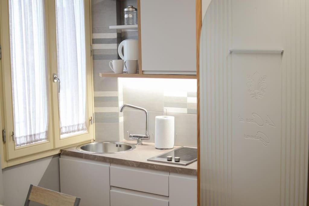Keys Of Italy - Sgiuseppe 18 - Monolocale Intimo E Conveniente A Santa Croce Apartment Florence Exterior photo